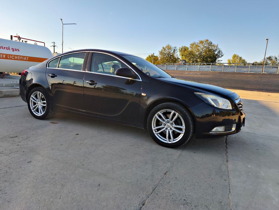 URGENT ! Vânzare Opel Insignia-2009-2.0 Turbo-Benzina-220 Cp