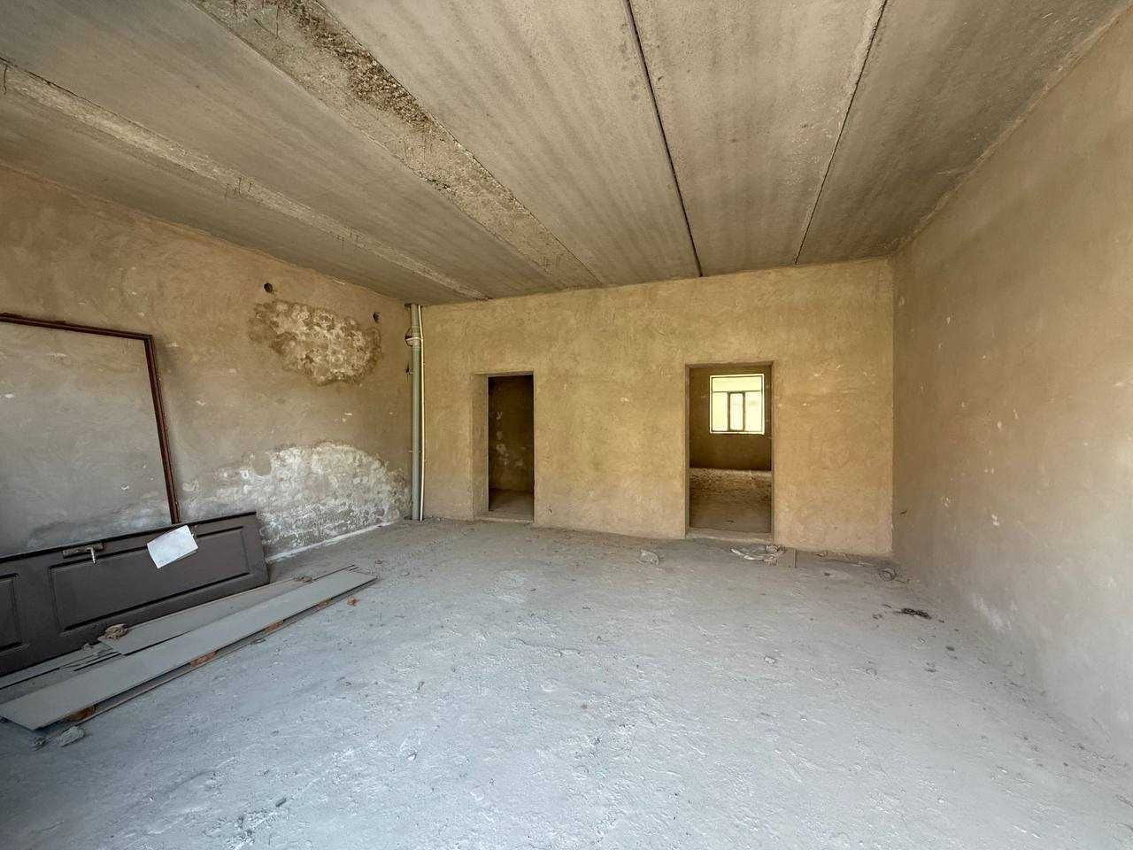 TAYYOR NOTURAR 240 m2 joy sotiladi