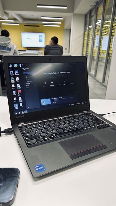 Компактный Ноутбук Легкий LENOVO Core i5-6/ озу 8