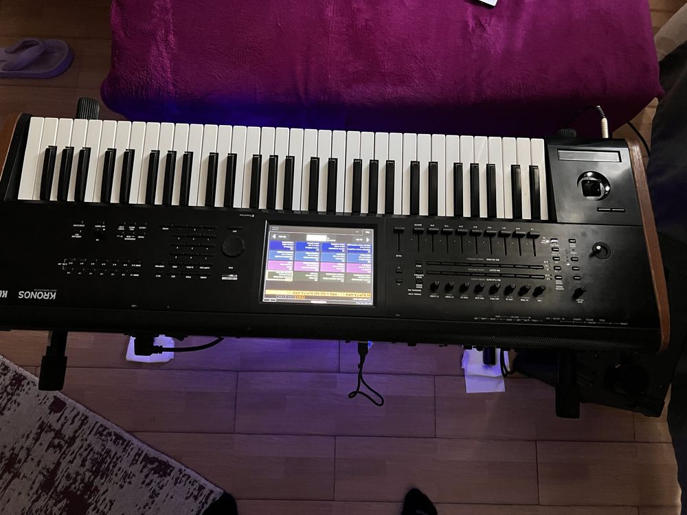 Korg kronos 2