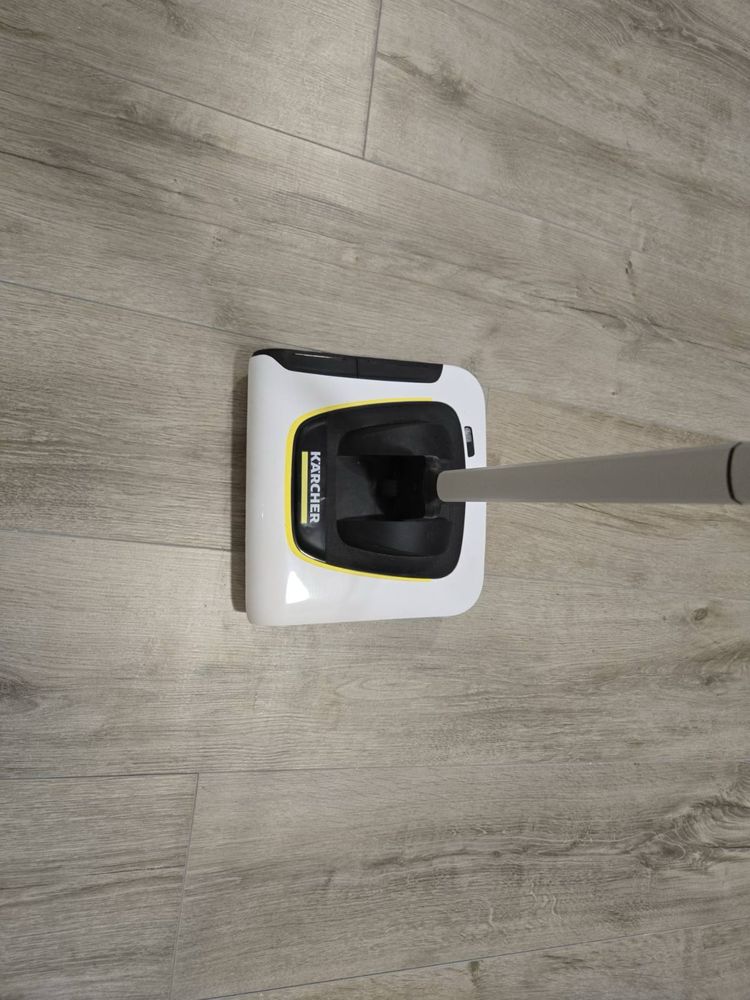 Електрическа метла Karcher KB5