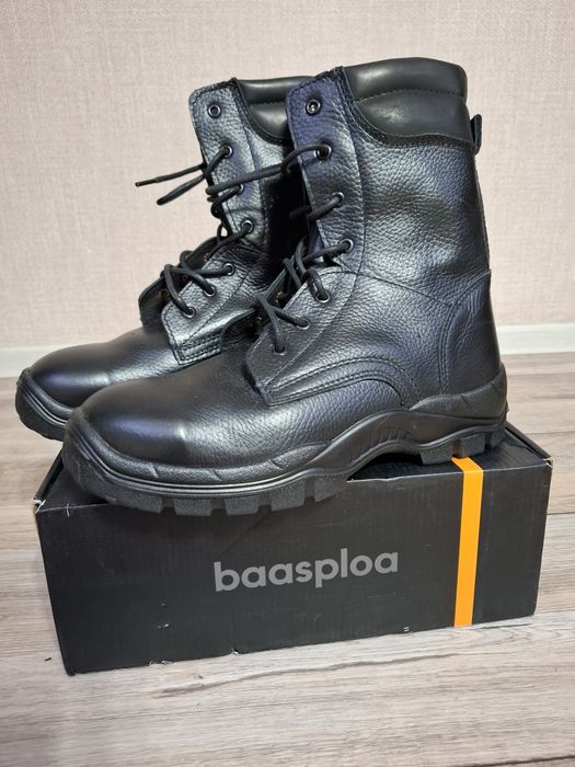 Продам берцы 43 размера