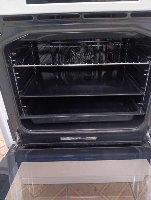 Свободно стояща печка скерамичен плот Gorenje с 2 години гаранция!