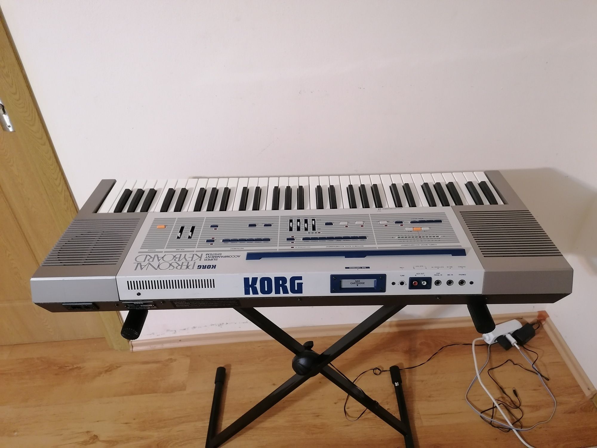 KORG SAS-20 sintetizator profesional orga pian