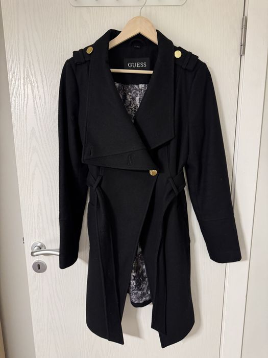 Дамско вълнено палто Guess