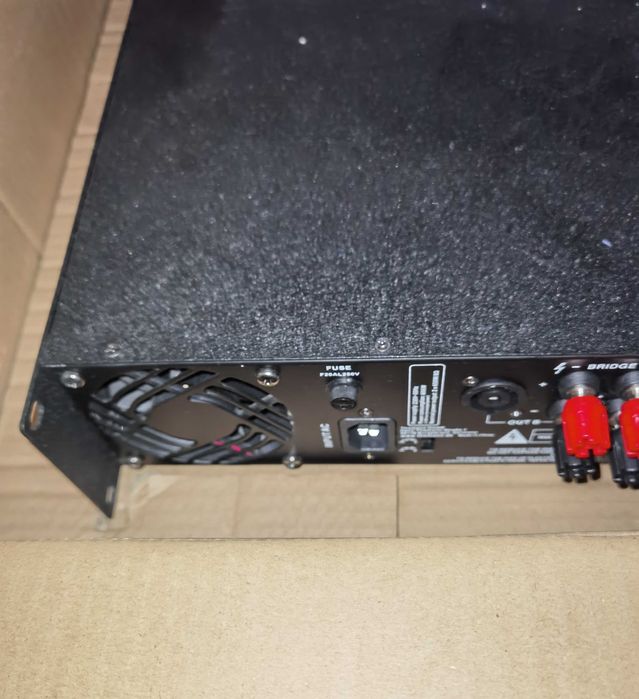 Putere 2400w amplificator