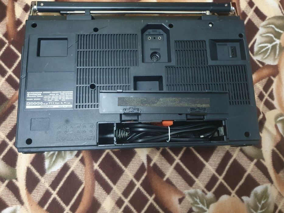 Касетофон Hitachi tkr 8155e