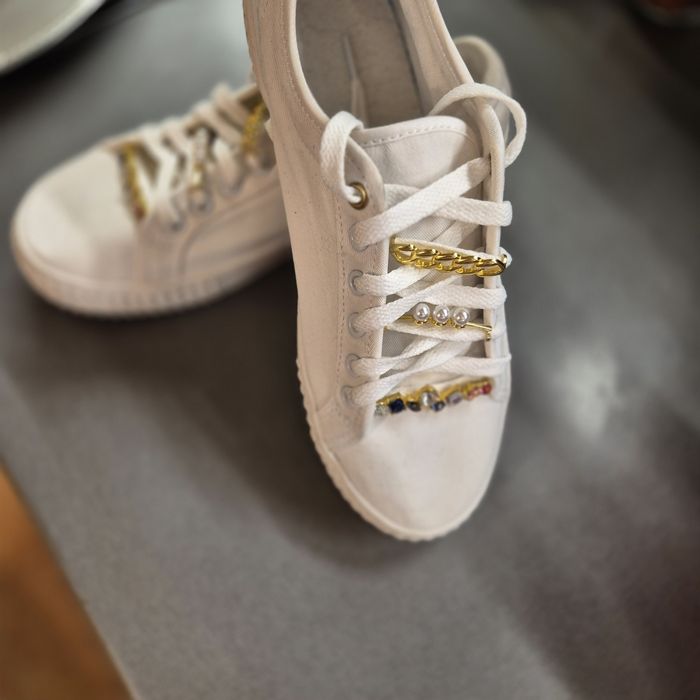 Бели кецове, размер 39