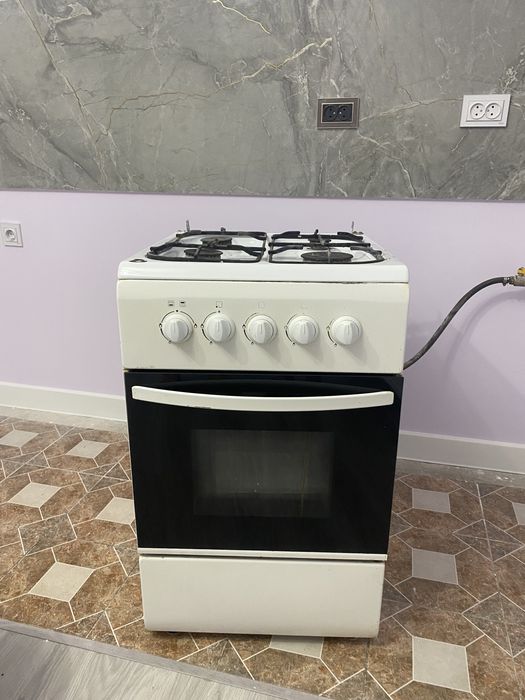 Продам газ плиту