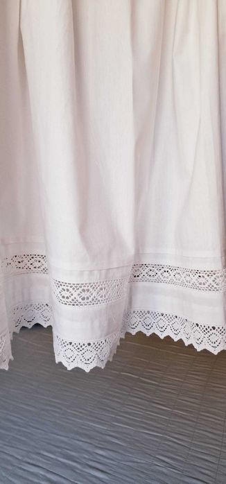 Poale costum popular