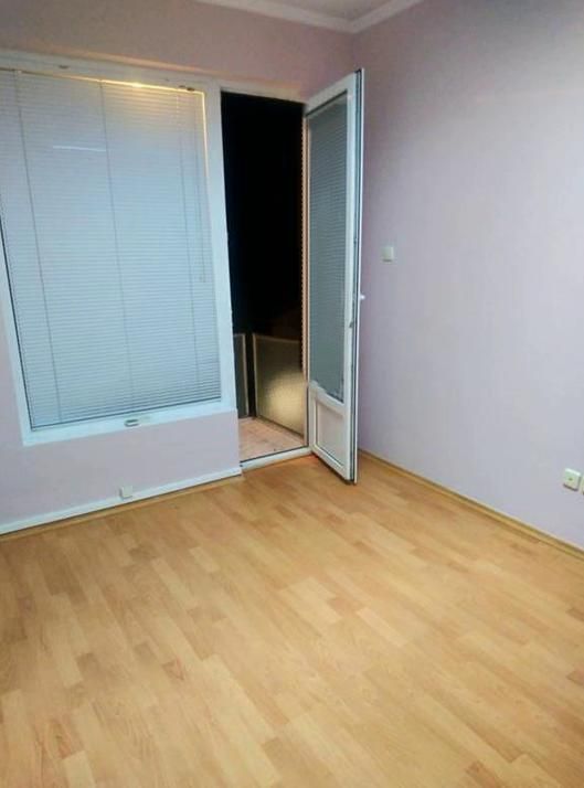 Дава се под наем Етаж от къща в София, Изток - 125 кв.м за 1000 € - Снимка #3