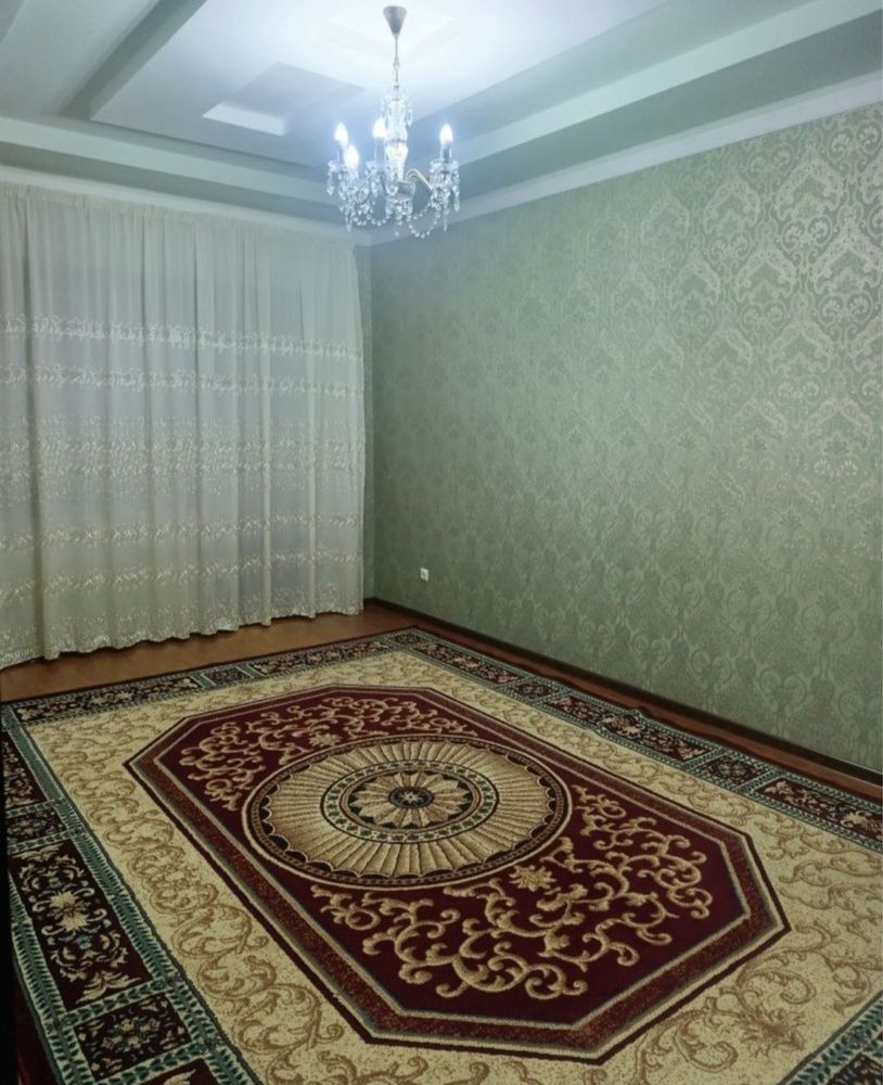 Yunsobod 14 kv qizlar uchun  Metro yonida kamunalka ichida bezxozayka