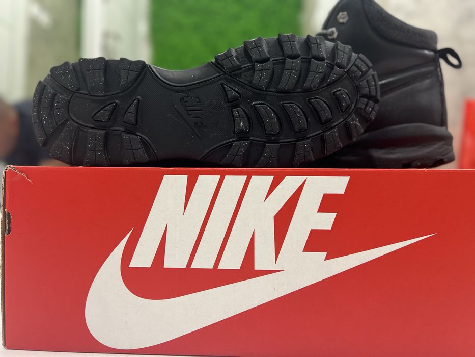 Nike Manoa Leather SE 43