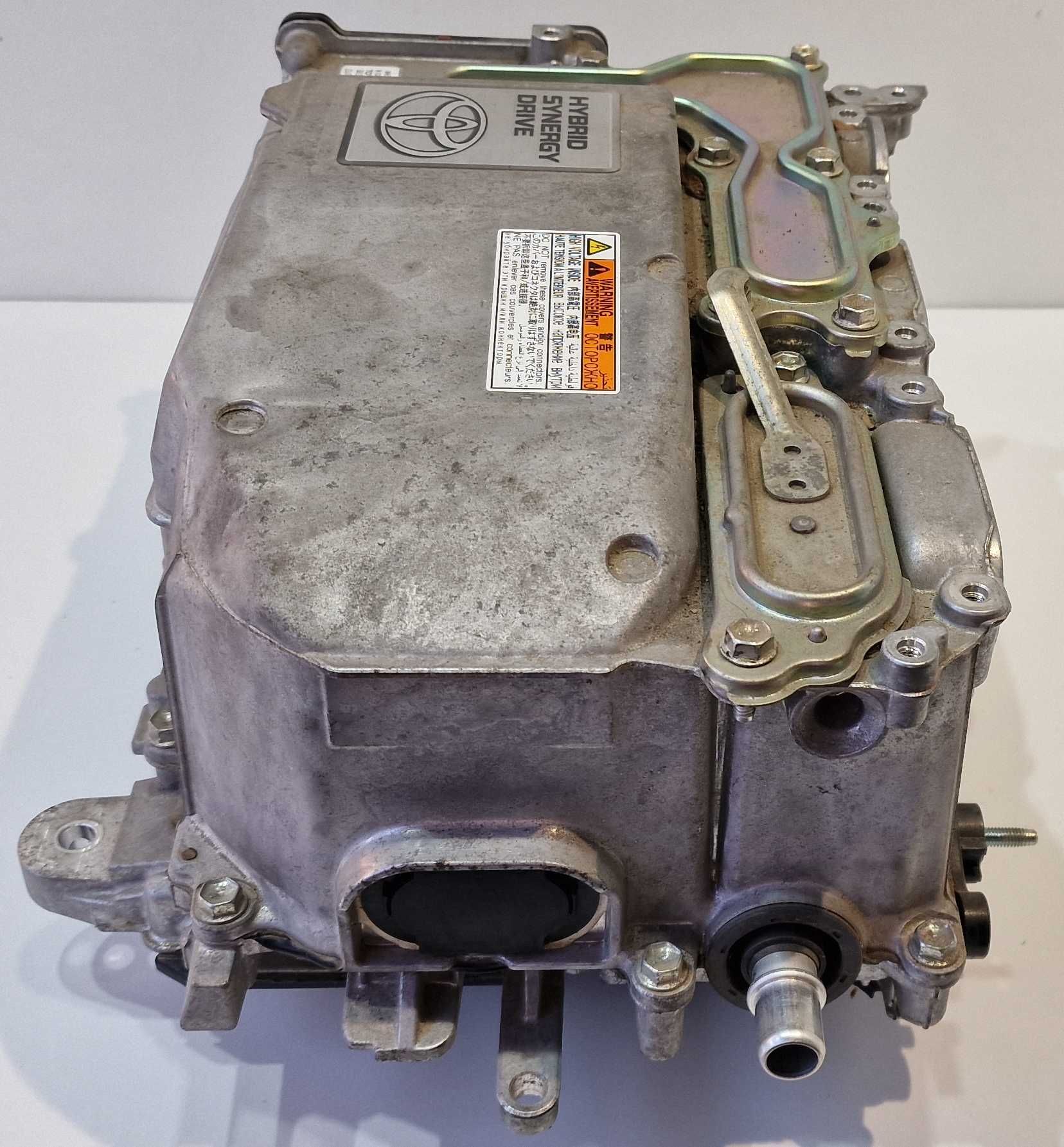 Инвертор Inverter Converter Хибриден Контролер Toyota Yaris P13