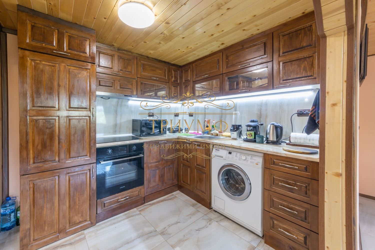 Къща в Варна-м-т Траката площ 160 цена 255000
