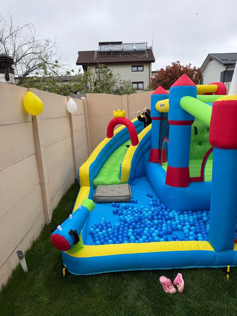 Tobogan castel gonflabil