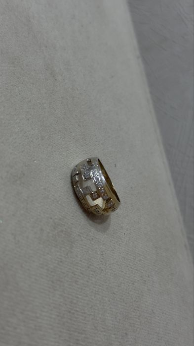 Кольцо белое и красное золото