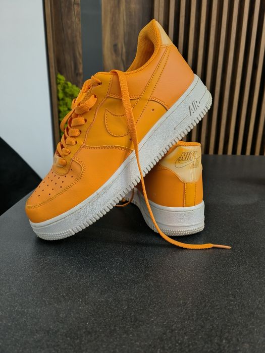Nike Air force 1 orange