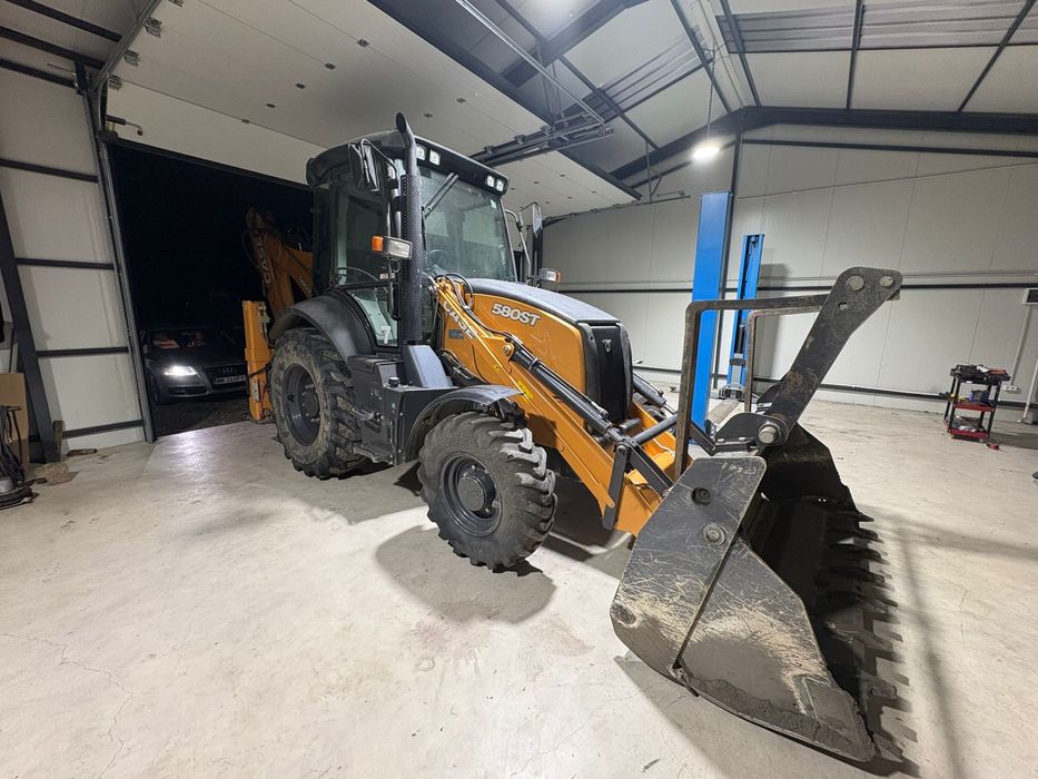 Buldoexcavator Case 580 ST