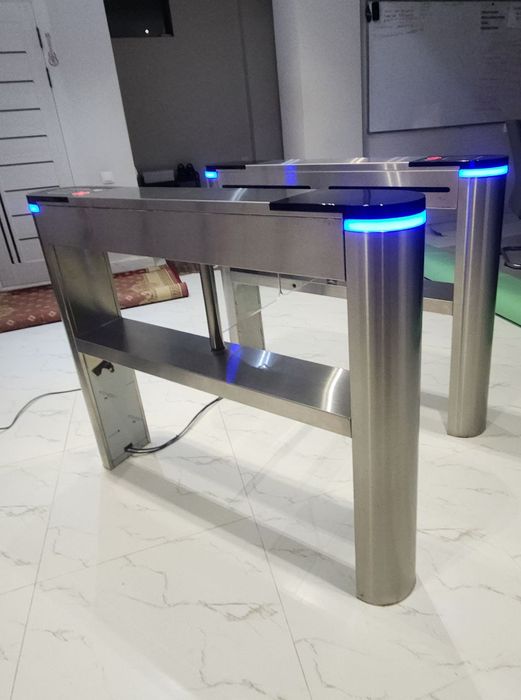 Турникеты продается  срочно б/у