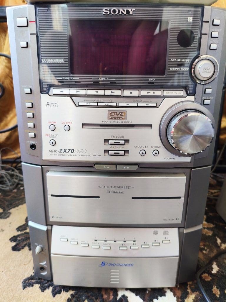 Музыкальный центр Sony MHC-ZX70 5 колонок