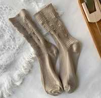 Дамски чорапи раздрани