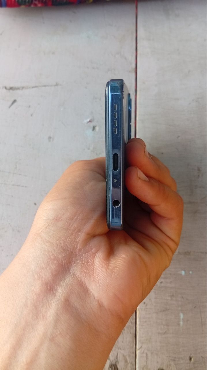 infinix hot 40 8/256 GB kar dak bor