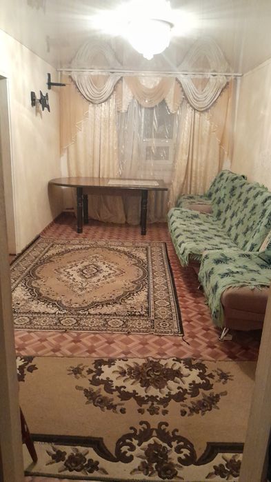 Продаю мягкий уголок. Два кресла и диван. В хорошем состояний.