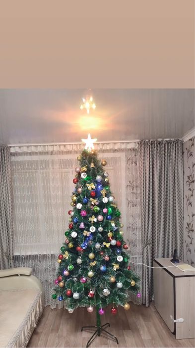 Продам искусственную ёлку