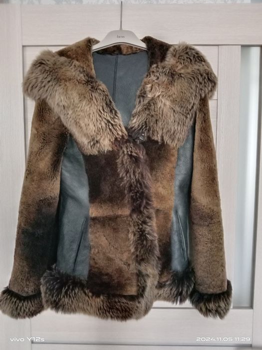 Продам натуральную женскую дубленку, новая