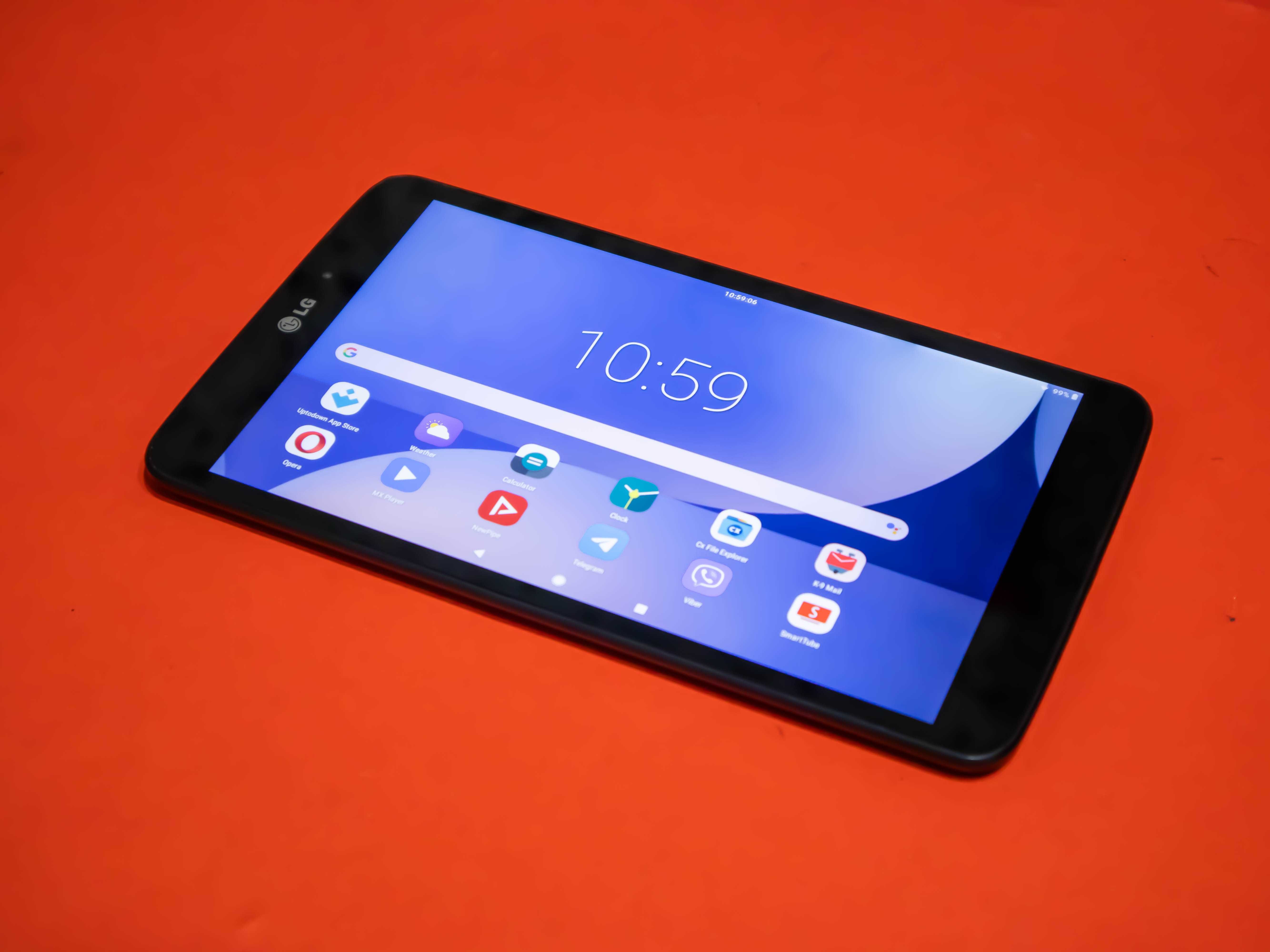 LG V500 8.3' таблет /  Snapdragon 600 / 2GB RAM / 48GB / Android 9