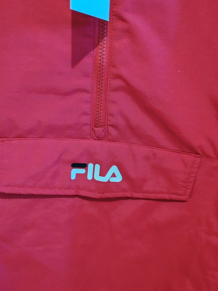 Ново яке ветровка FILA