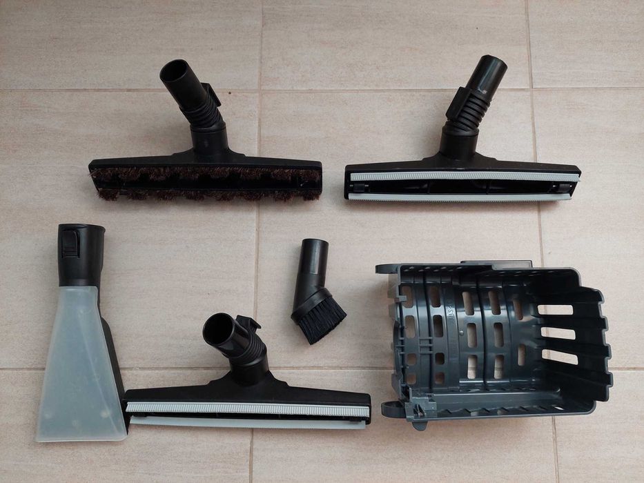 Accesorii aspirator zelmer ( bosch) in stare f buna