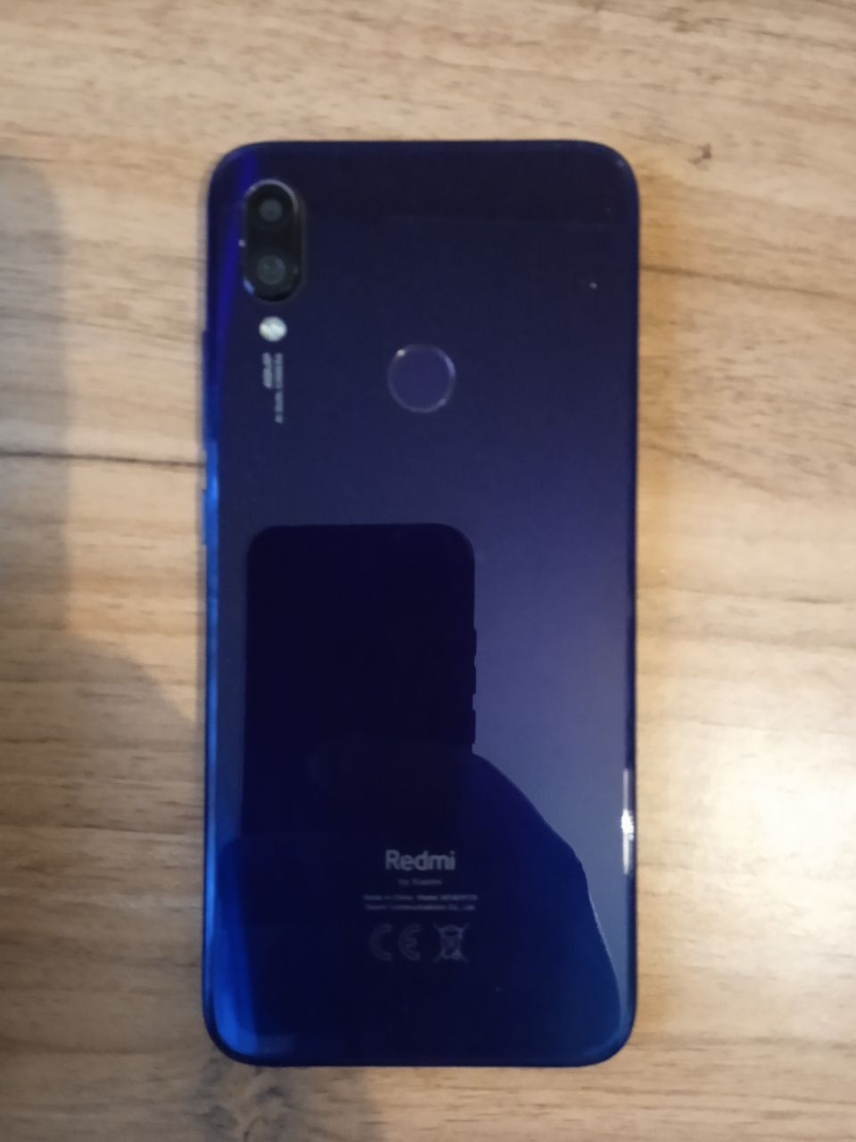 продается Redmi note 7  4/64