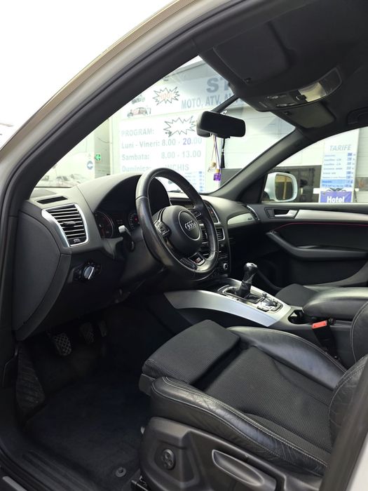 Vând audi Q5 2013
