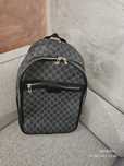 Vând ghiozdan Gucci