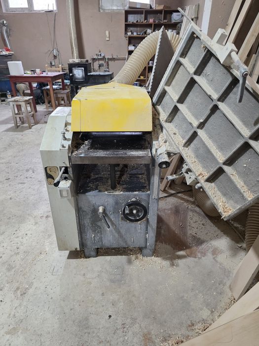 Utilaj grosime 380 v