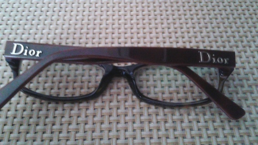 Vînd rame ochelari originale Cristian Dior 500 lei