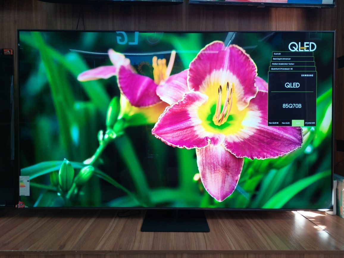 Телевизор QLED Samsung QE85Q70B 85" (Новинка 2022) + акция