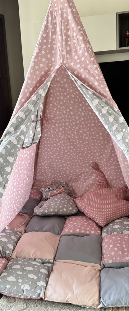 Cort teepee + 2 perne cadou
