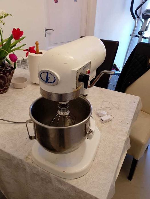 malaxor mixer planetar bol 5 litri patiserie cofetarie