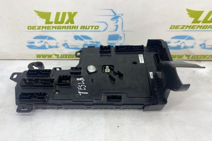 Modul control voltaj BCM stanga 1078673-00-k Tesla Model 3 1  [din 2017 pana  2020] seria