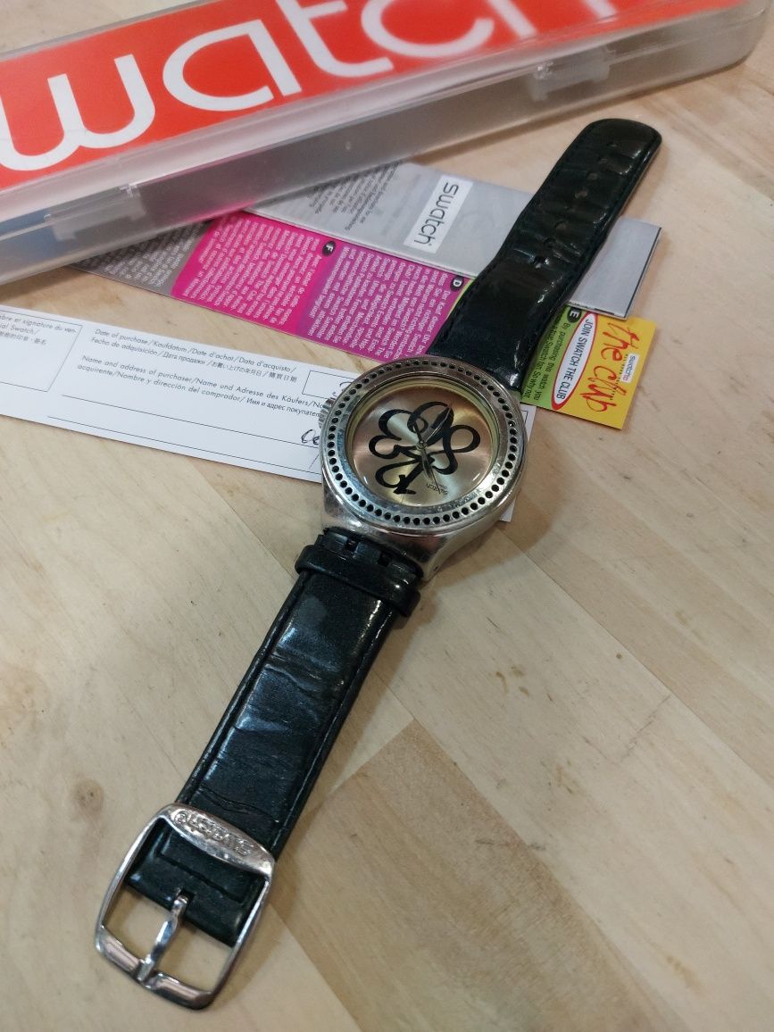 Часовник Swatch Irony YNS 111