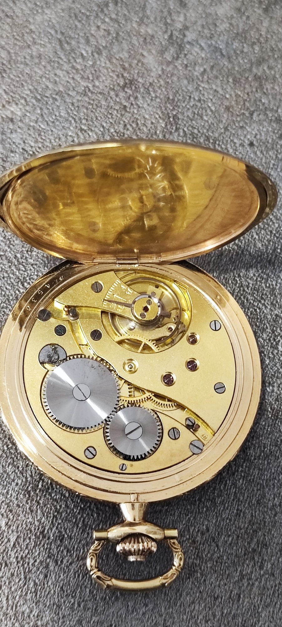 Часовник джобен стар 40 мик