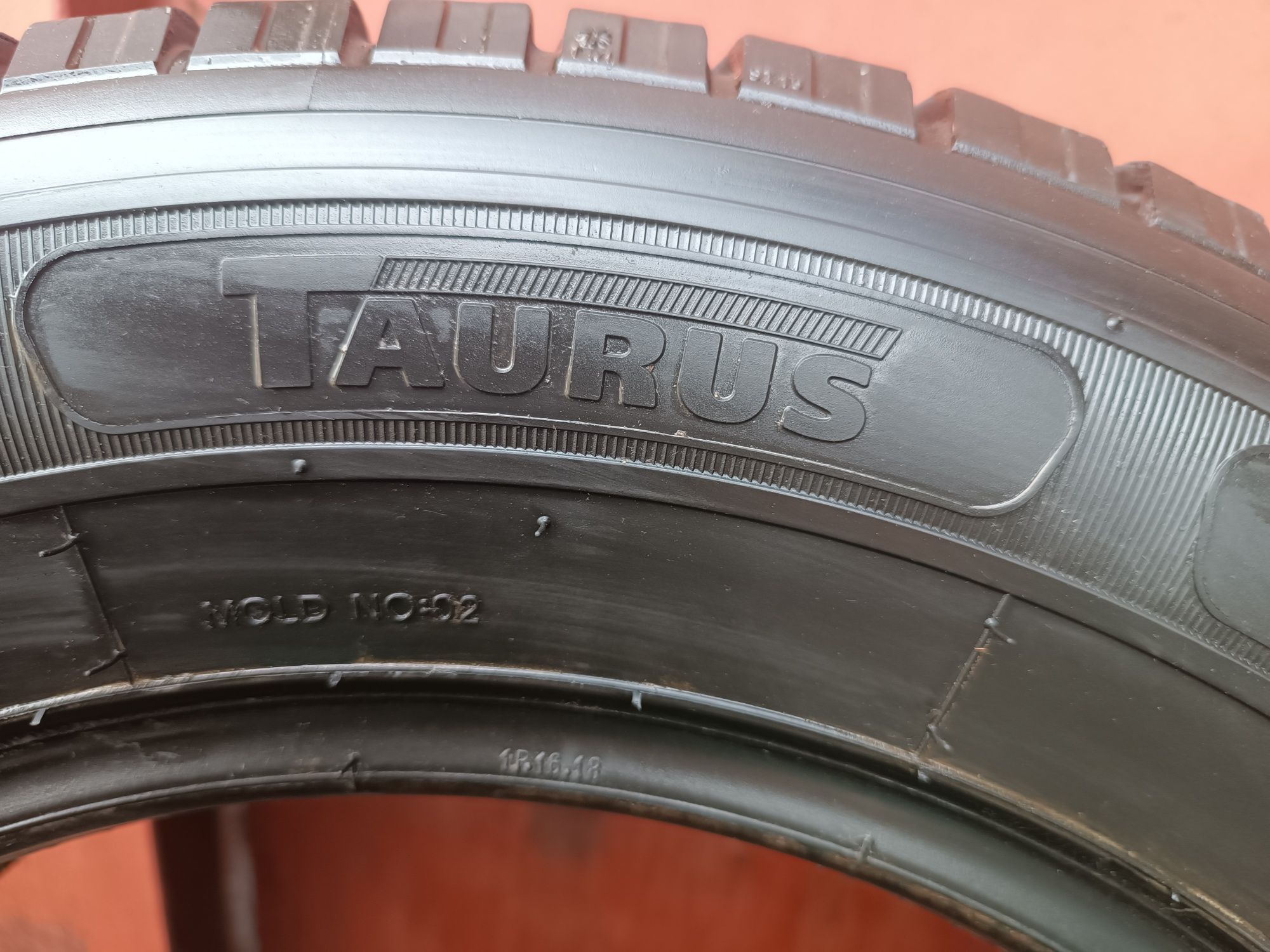 215/65/16 С Taurus