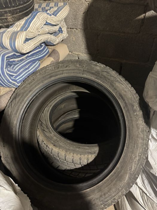 Продам шины 275/50/R21