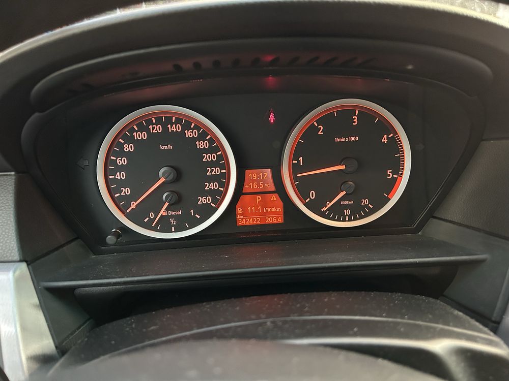 Bmw 530d  218 kc
