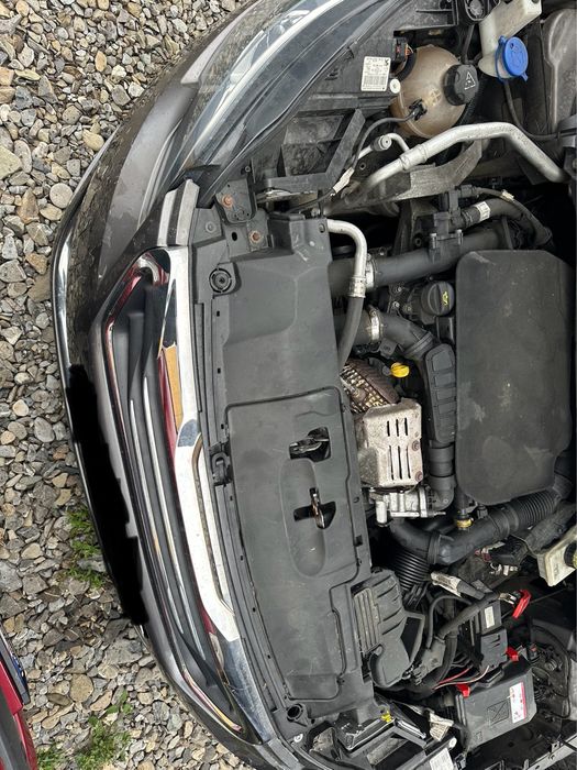 Fata completa Peugeot 308 2016 capota bara far full led aripa trager