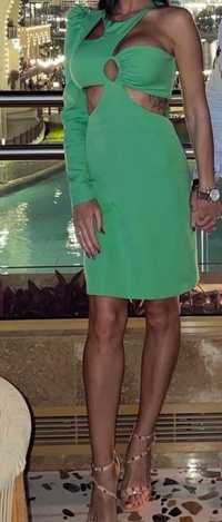Зелена секси рокля