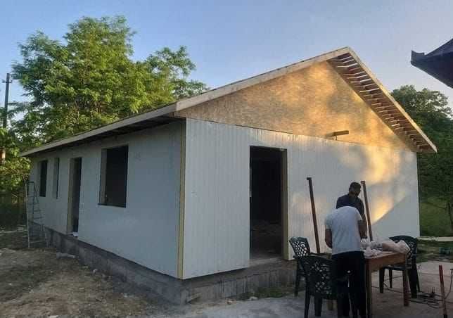 Case pe structura metalica